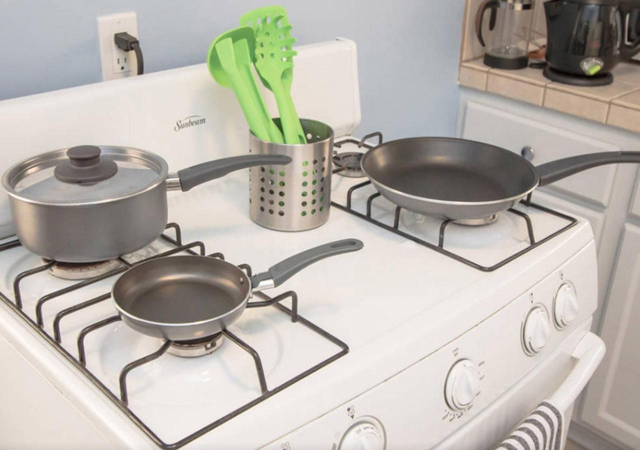 The Burbank Sanctuary - Be Pampered - Full Kitchen Apartamento Exterior foto